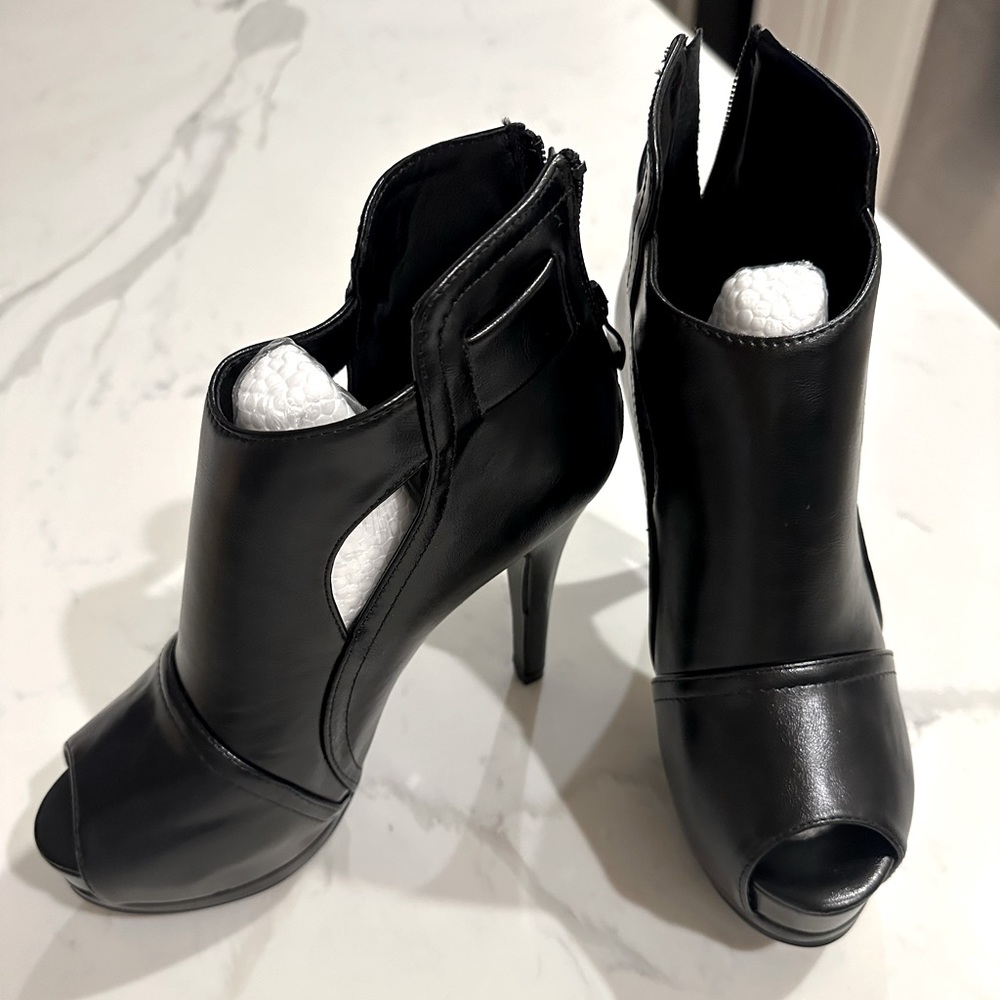 Peep Toe Ankle Pumps, Black, Size 6.5 (US) / 37 (Euro)